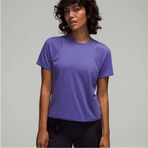 Lululemon Lightweight Cinched Hem Hiking T-Shirt 4